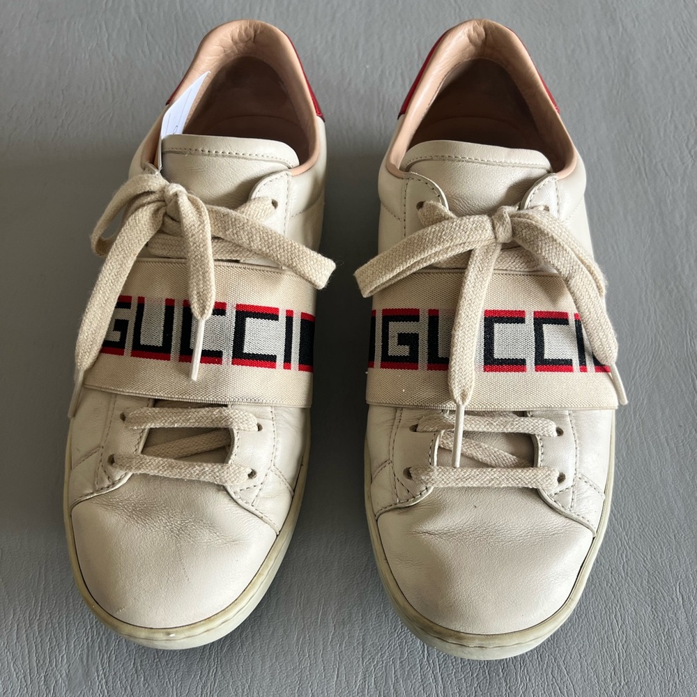 Gucci Cream Sneakers with Logo Accent